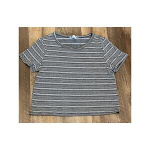 Caution to the Wind baby crop tee black and white geo print size L